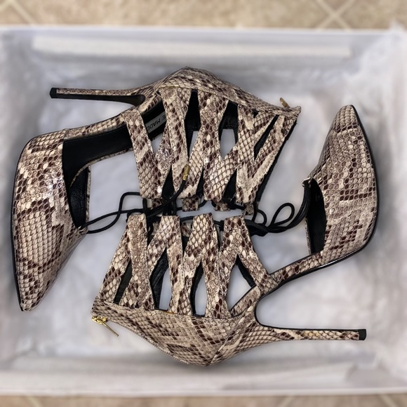 Steve Madden - Snake Heel 🐍👠😍 - Picture 2 of 7